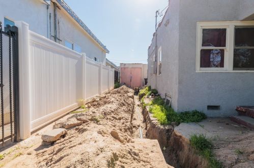 4366 116th St, Hawthorne CA  90250-2327 exterior