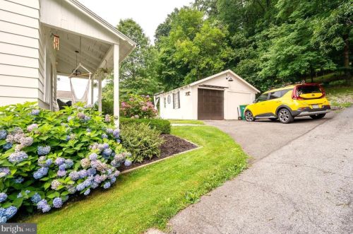 2149 Old Lancaster Pike, Swartzville PA  17569-9139 exterior