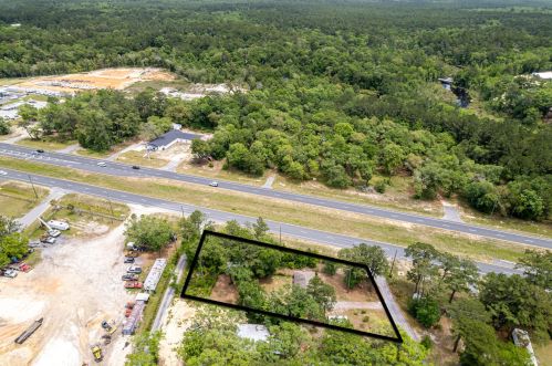 30 Lowery Rd, Freeport FL  32439-4220 exterior