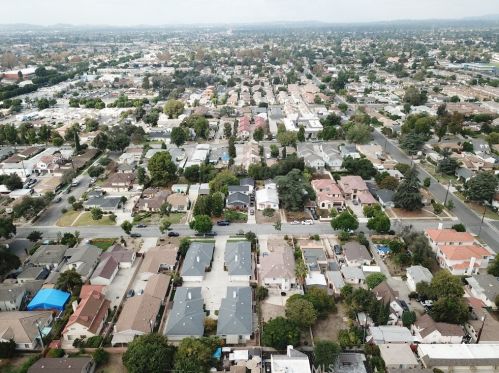 6017 Kauffman Ave, Temple City CA  91780-1742 exterior