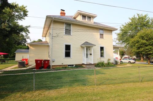 35 Lincoln Ave, London OH  43140-1579 exterior