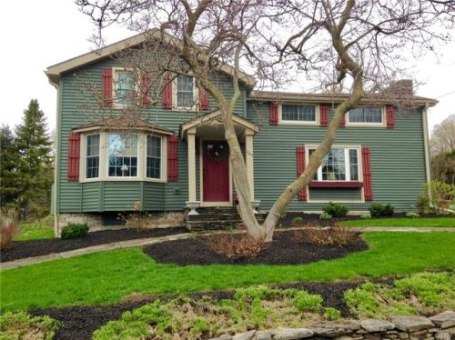 527 Seneca St, Manlius, NY 13104-1996