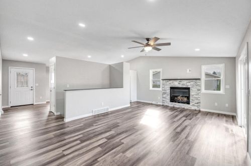 981 Southern Cross Rd, Green Bay, WI 54303-6500