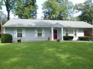 1 Pine Dr, Belvidere, NJ 07823-3029