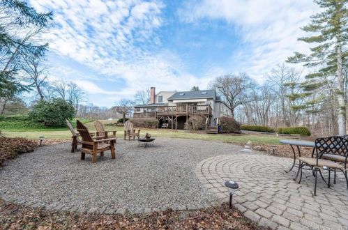 3 Maple Tree Rd, Brookfield Center, CT 06804-3218