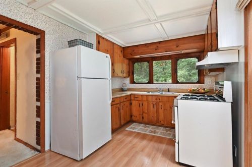 46 Bow Rd, Eastham MA 02642-1877 exterior