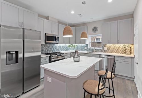 14 Taunton Ave, Berlin Boro NJ  08009-1444 exterior