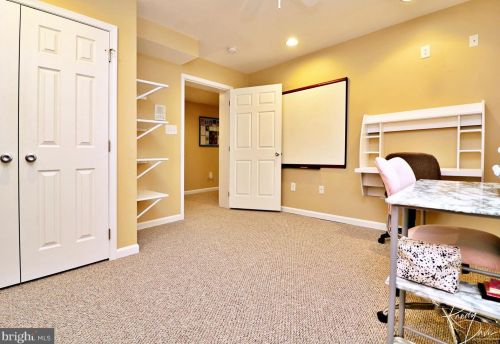 320 Stephen Ct, Charles Town WV  25414-4126 exterior