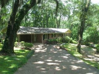 2302 Delgado Dr, Tallahassee FL  32304-1302 exterior