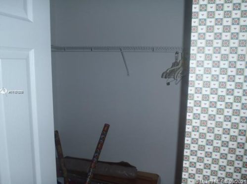 2124 171st Ter, Hollywood FL  33028-2054 exterior