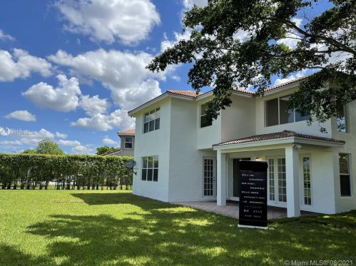 4714 175th Way, Hollywood, FL 33029-5072