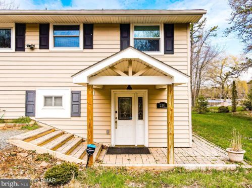 201 Bear Creek Lake Dr, Jim Thorpe, PA 18229-2817