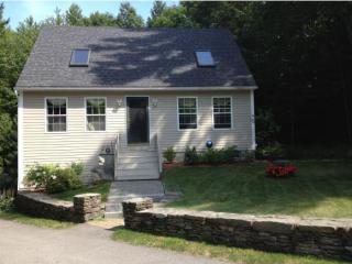 28 Brenner Dr, Albany, NH 03818-6905