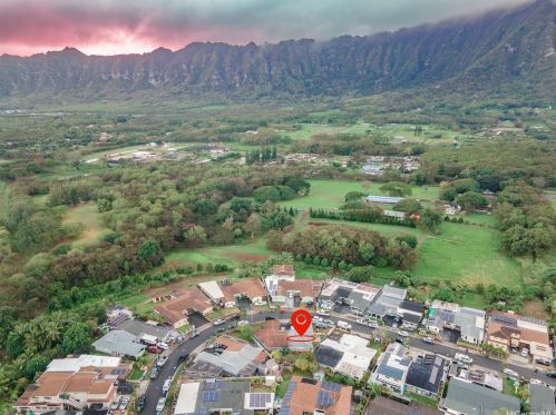 41608 Inoaole St, Waimanalo, HI 96795-1208