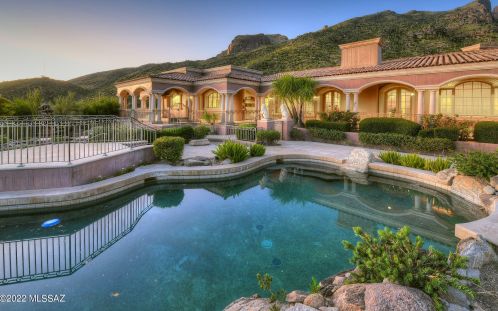 7582 Secret Canyon Dr, Tucson, AZ 85718-1449