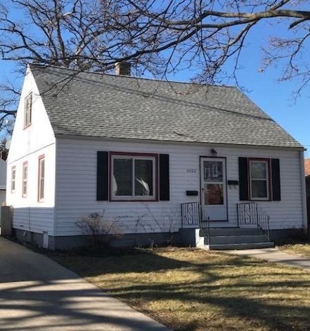 5622 38 Ave, Kenosha WI  53144-2726 exterior