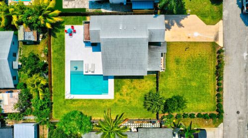 2450 Sundy Ave, Delray Beach FL  33444-2128 exterior