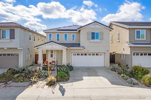 5284 Gramercy Cir, Fairfield CA  94533-6680 exterior