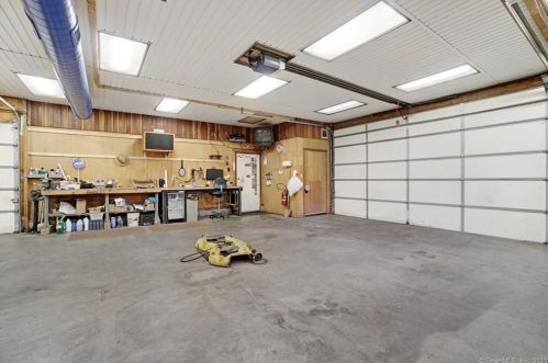 181 Maltby Ln, Wallingford CT  06492-5531 exterior