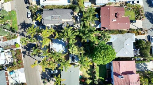 232 Rios Ave, Solana Beach CA  92075-1240 exterior