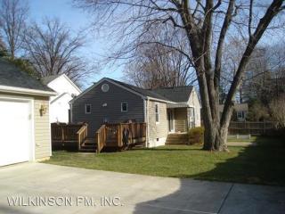 4038 Chestnut St, Fairfax VA  22030-5243 exterior