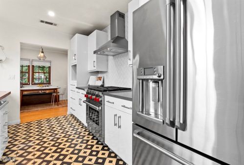 4976 Collis Ave, South Pasadena CA  91030-4002 exterior