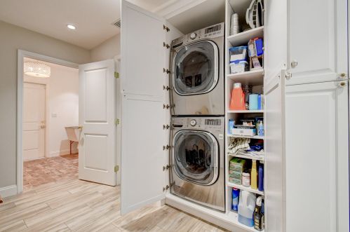 909 27th Ter, Boynton Beach FL  33435-7913 exterior