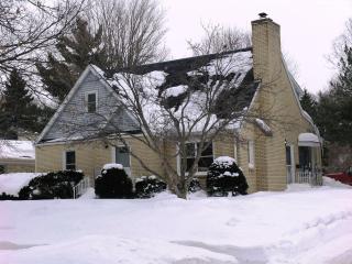 423 Wabash Ave, Waukesha WI  53186-6143 exterior