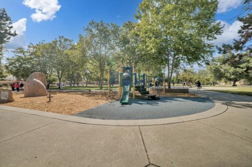 1756 Camargo Dr, San Jose CA 95132-1604 exterior