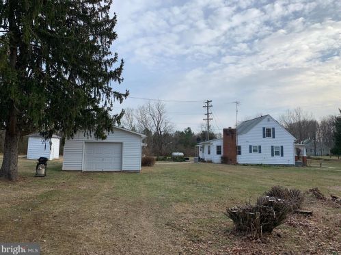 13725 Post Oak Rd, Spotsylvania VA  22551-5443 exterior