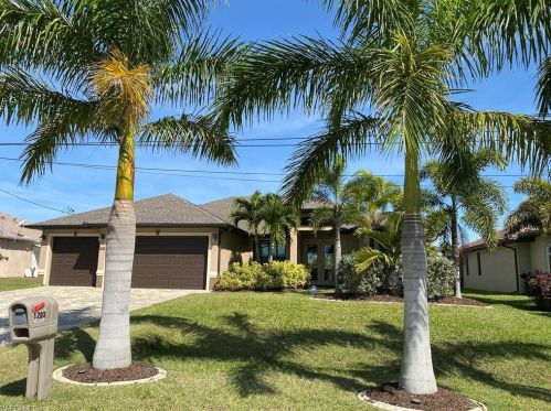 1203 37th St, Cape Coral, FL 33914-1500