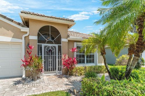 8069 Palm Gate Dr, Boynton Beach, FL 33436-1562