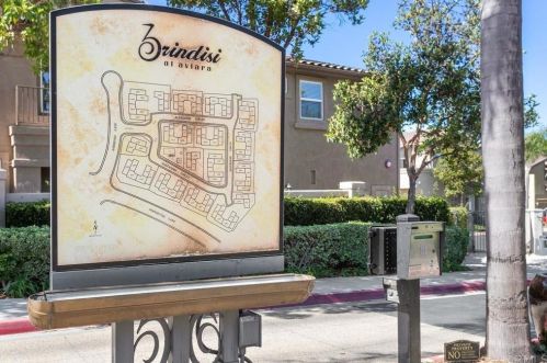 6392 Alexandri Cir, Carlsbad CA  92011-3600 exterior