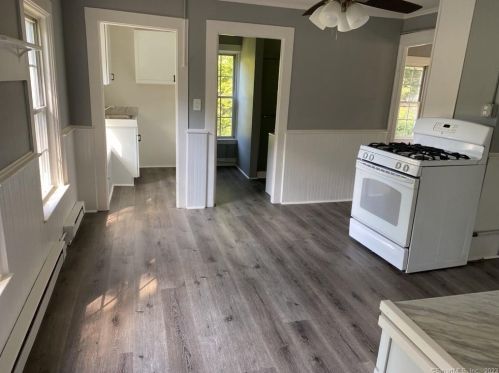 112 High St, Vernon CT  06066-3617 exterior