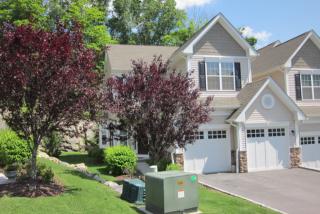 36 Beacon Hill Ter, Bethel, CT 06801-2334