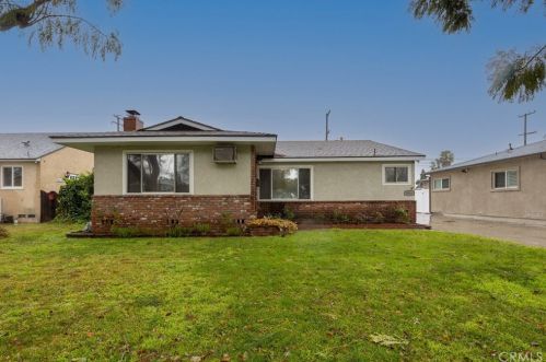 3864 Albury Ave, Long Beach, CA 90808-2044