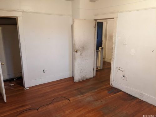 1802 88th Ave, Oakland CA  94621-1008 exterior
