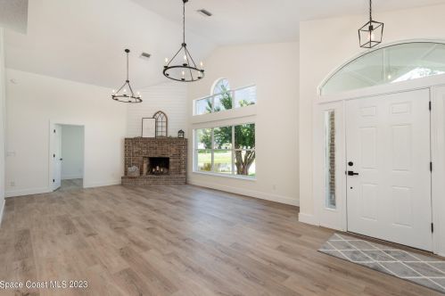 3320 Treetop Dr, Titusville, FL 32780-4887