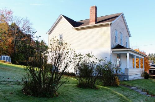 500 Cambria Ave, Avonmore, PA 15618-9712
