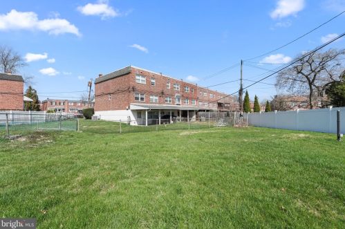 3027 Byberry Rd, Philadelphia PA  19154-1842 exterior