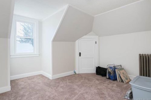 42 Merriman St, Bristol CT  06010-5042 exterior