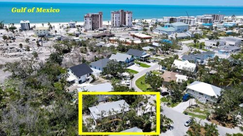290 Nature View Ct, Fort Myers Beach, FL 33931-3514