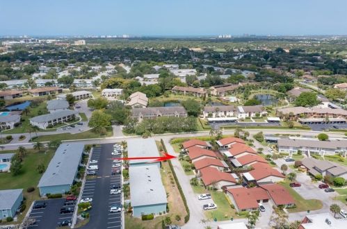 164 Cypress Way, Naples, FL 34110-1245