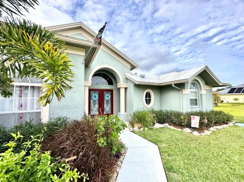 121 Sagamore Ter, Fort Pierce, FL 34983-1287