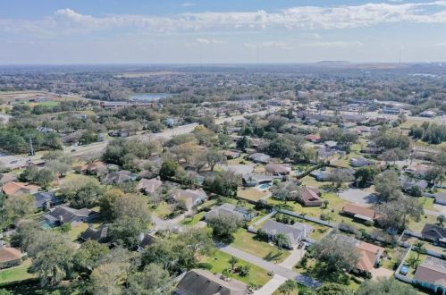 5939 Windwood Dr, Lakeland FL  33813-4805 exterior