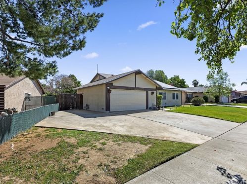6860 Dorinda Dr, Riverside, CA 92503-1143