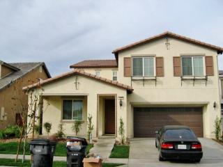 1253 Lavender Ln, Hemet CA  92545-8720 exterior