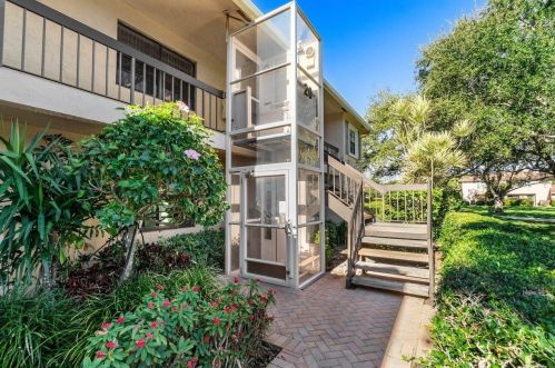 20 Southport Ln, Boynton Beach, FL 33436-6415