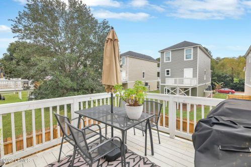 23 Island Breeze Ln, Beaufort SC  29907-1679 exterior