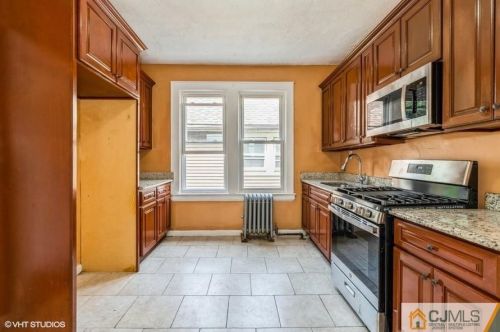 62 Prospect Ave, Irvington NJ  07111-1813 exterior